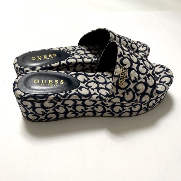 NWOB GUESS Monogram Denim Logo Platform Slides Sandals Size 10M Blue Beige - Picture 4 of 8